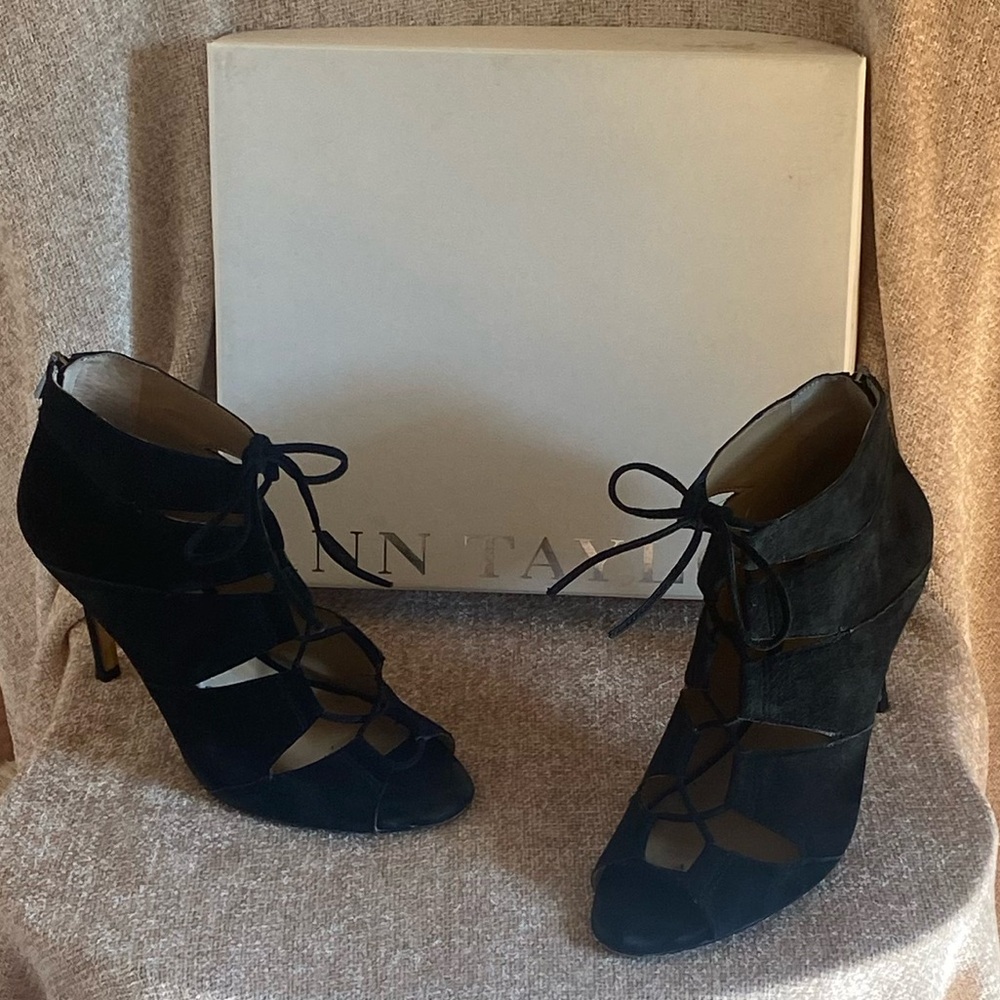 Ann Taylor Black Suede Elaina Laced Peep-toe  Heeled Booties- Sz 8